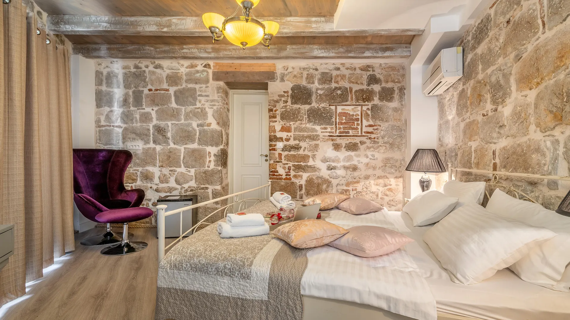 Heritage Palace Varos - Mag Quaint & Elegant Boutique Hotels Split